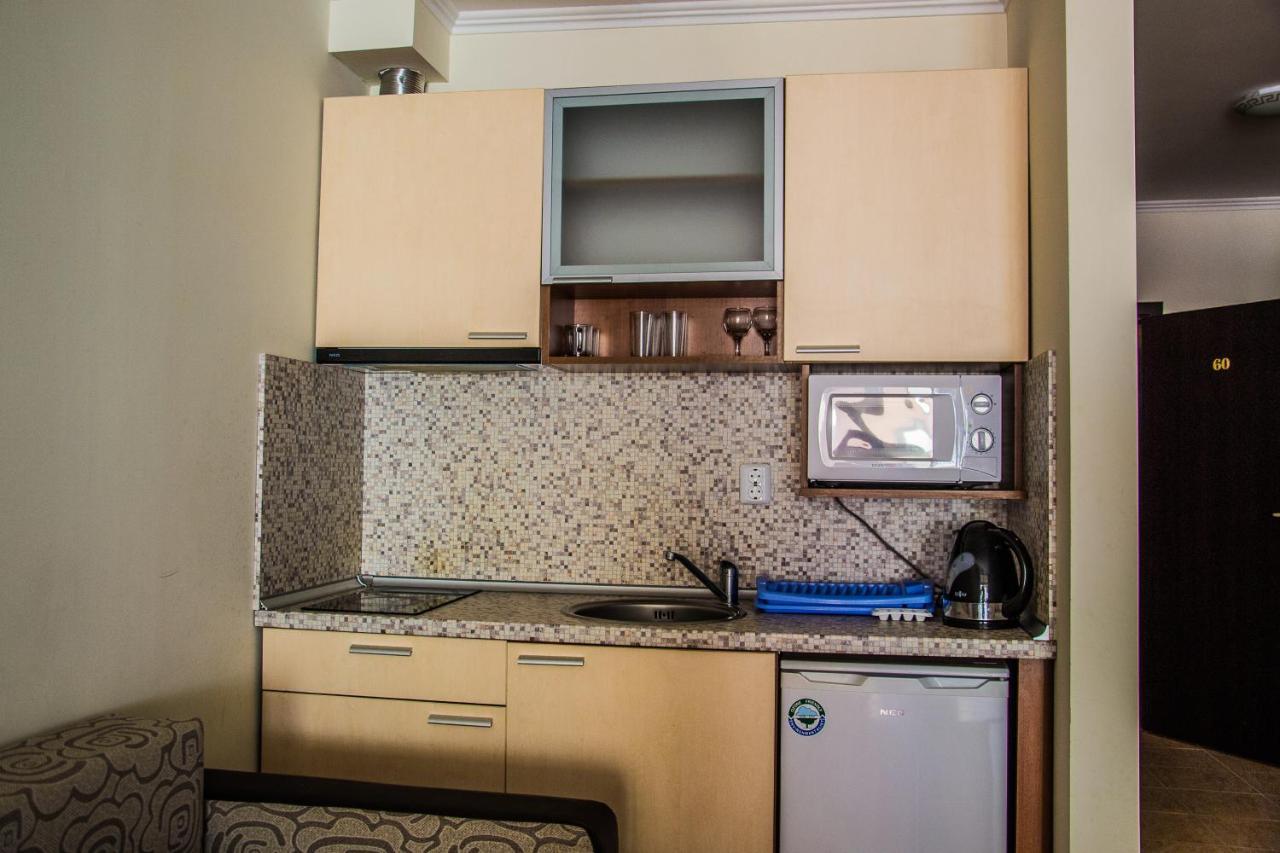 Elenite Private Apartments เอเลนีเต ภายนอก รูปภาพ